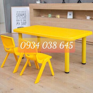 Bàn nhựa chữ nhật nhập khẩu Siêu Rẻ