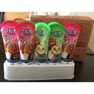 Kem đánh răng cho trẻ em Lion - Nhật Bản