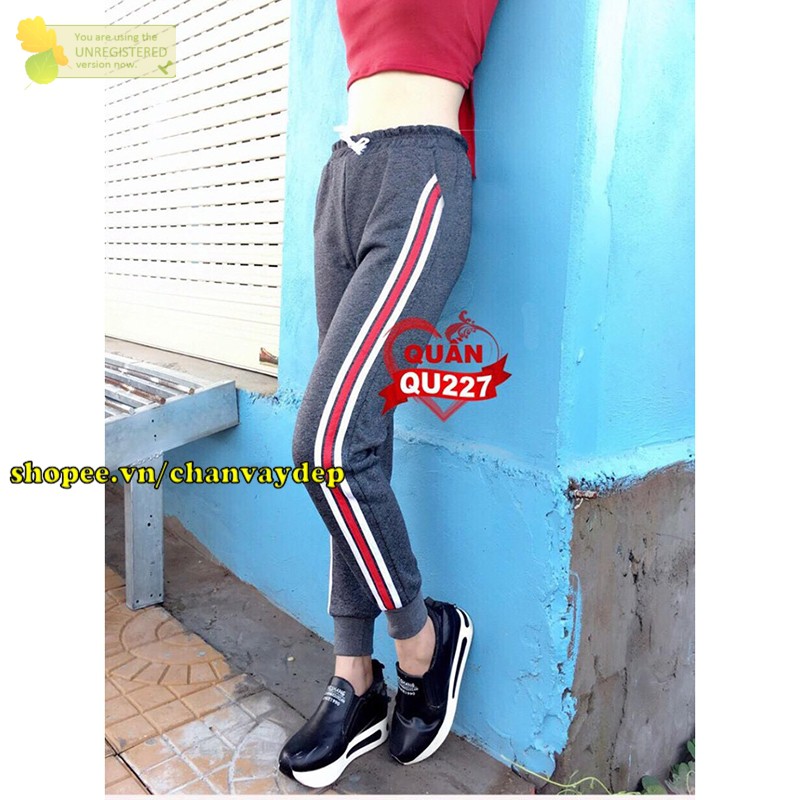 Quần jogger xám sọc đỏ trắng CVRD MT464