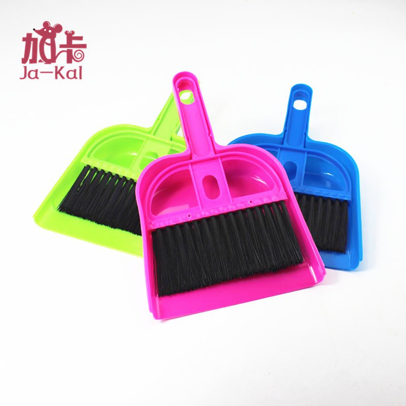 Chổi quét bụi bàn phím, ban thờ mini