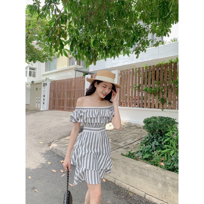 [Mã SKAMA06 giảm 8% tối đa 50K đơn 250K] Đầm KELLY - đầm trễ vai tùng bèo ♥ | BigBuy360 - bigbuy360.vn