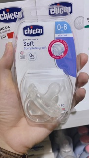 Ty ngậm Physio Silicon trắng Chicco