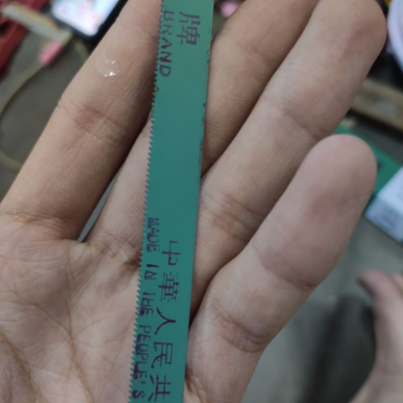 Hộp 72 lưỡi cưa sắt màu xanh 300mm x 12mm