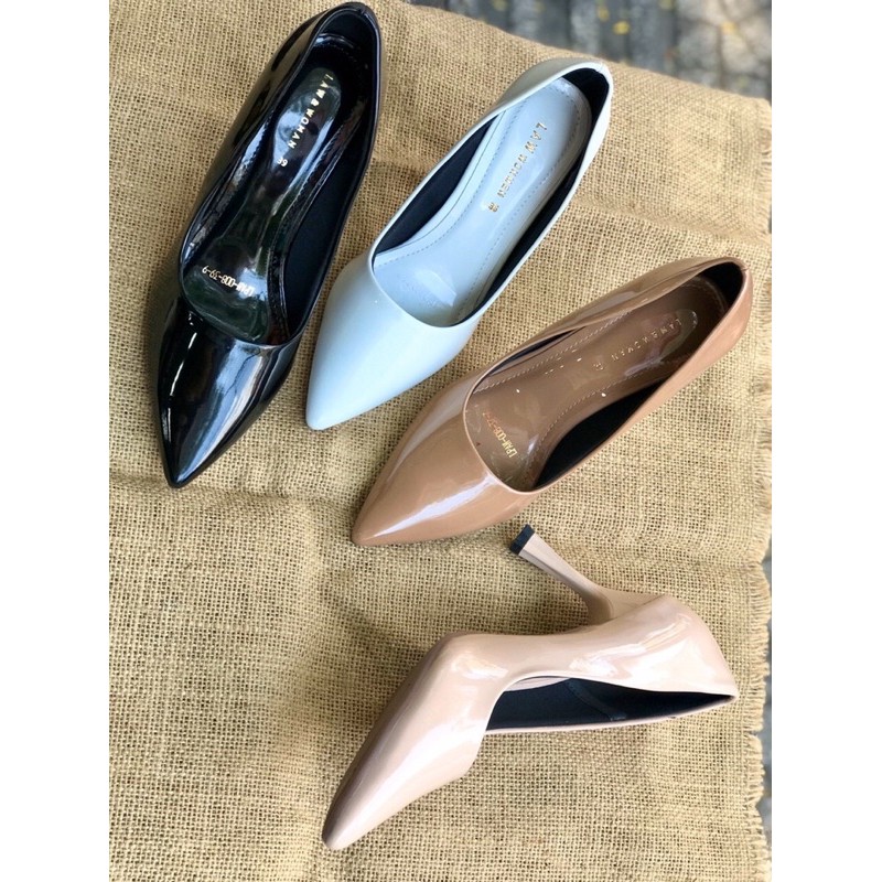 Giầy bít nữ thời trang