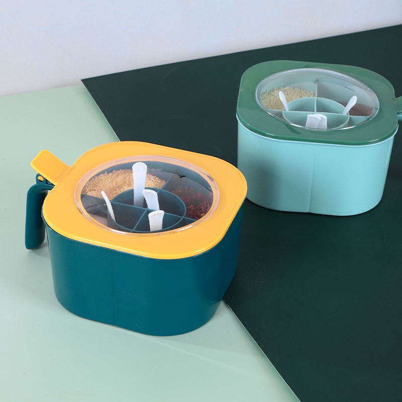 Bộ Hộp Đựng Gia Vị 4 Ngăn Kèm Nắp Nhựa Kèm Muỗng/Hộp Đựng Tiện Dụng Cho Nhà Bếp