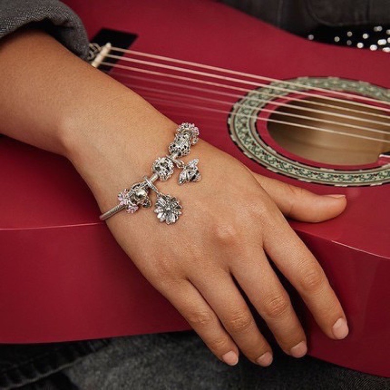 charm pan xỏ ngang hoa 5 cánh bạc s925