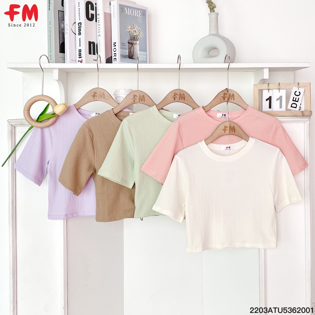 Áo thun croptop nữ FM Style chất xốp Hàn tay ngắn trơn basic dễ phối đồ thời trang 220320604