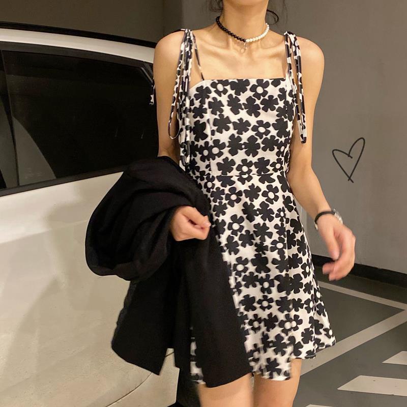 Đầm Hai Dây Họa Tiết Hoa Thời Trang Mùa Hè Quyến Rũ Cho Nữ | BigBuy360 - bigbuy360.vn