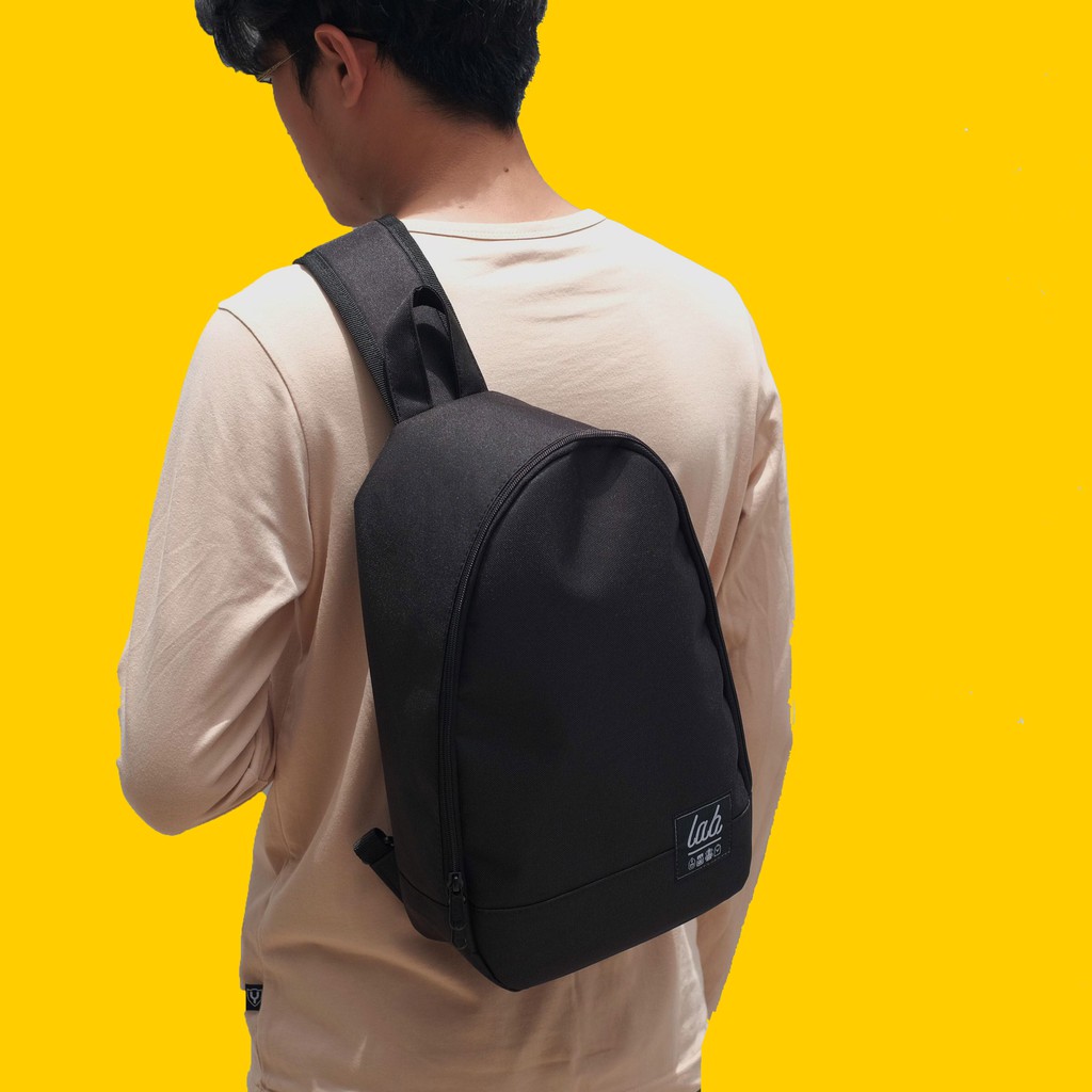 [Mã SKAMA06 giảm 8% TỐI ĐA 50K đơn250K] BALO ĐEO CHÉO CURVEY - 7 COLORS | BigBuy360 - bigbuy360.vn