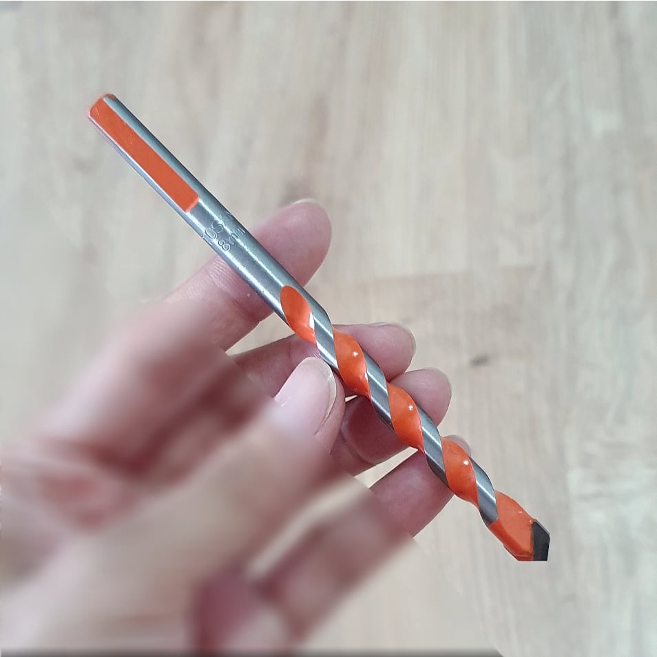 Hộp Dụng Cụ 10 Mũi Khoan Bê Tông Cùng Size 8mm Đuôi Trơn Sơn Xoắn Màu Cam