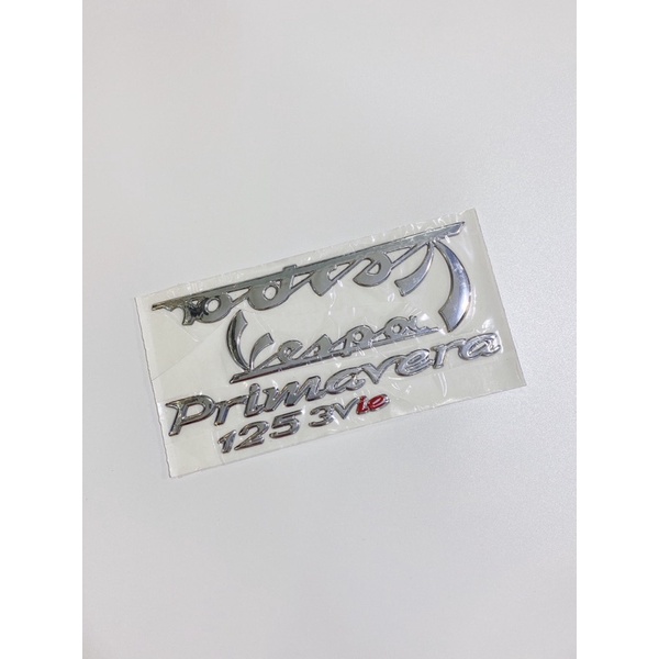 Bộ tem nổi chữ VESPA Primavera 125 3Vie màu đen, màu trắng