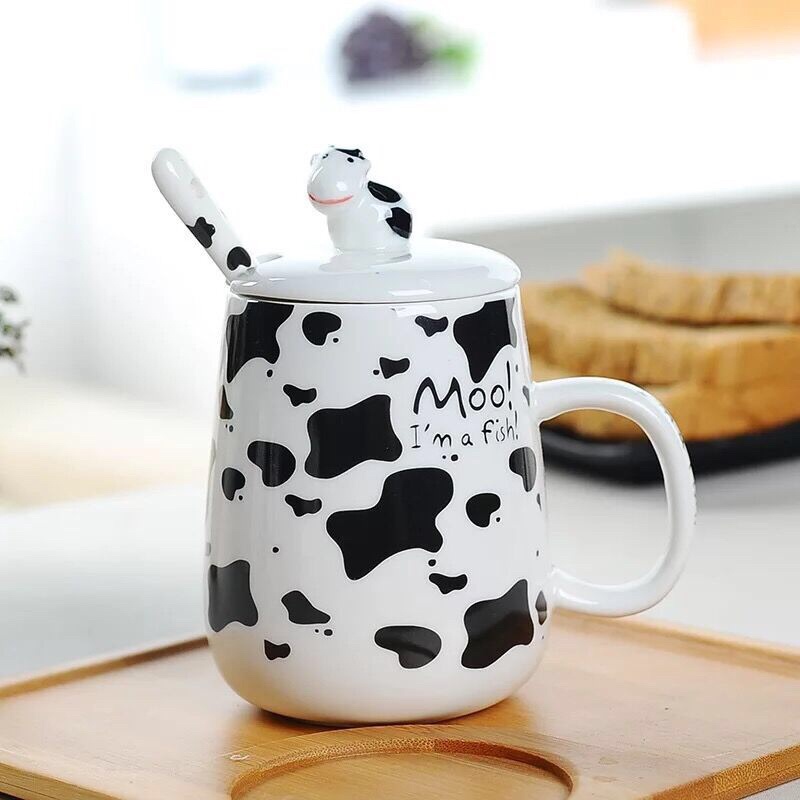 Cốc sứ Bò Sữa có nắp và thìa 400ml, họa tiết dễ thương, phù hợp làm quà tặng, decor góc làm việc - SunStoreVN