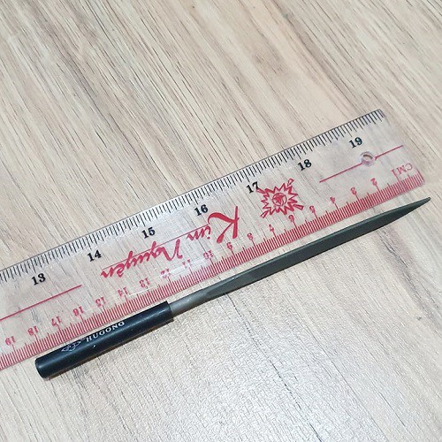 Bộ 10 Dũa Kim Loại Đầu Tam Giác Nhọn 6x180mm