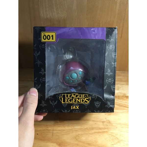 Mô Hình Funko Pop DragonBall và mô hình league of legend( hộp móp méo nhưng mô hình vẫn nguyên)