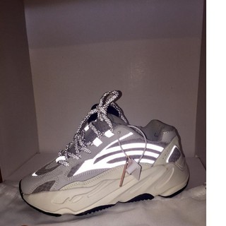 Giày sneaker yz 700 phản quang - Gin store