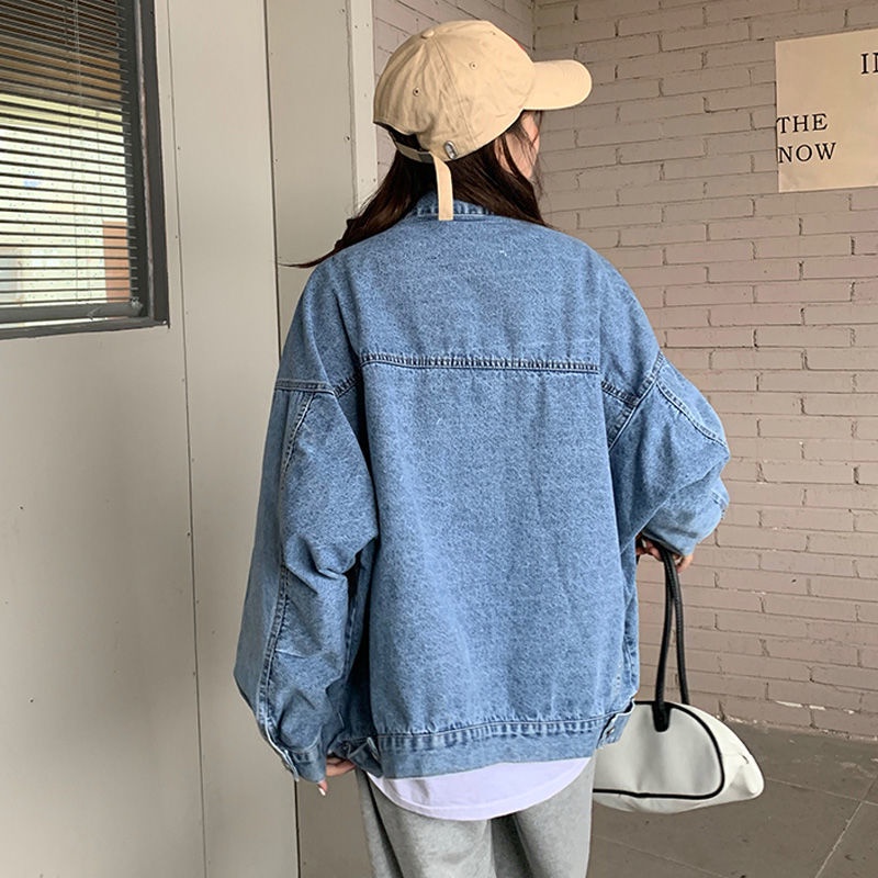 Áo Khoác denim Dáng Rộng Cỡ Lớn Phối Túi Lớn Phong Cách Hồng Kông Cá Tính Cho Nữ