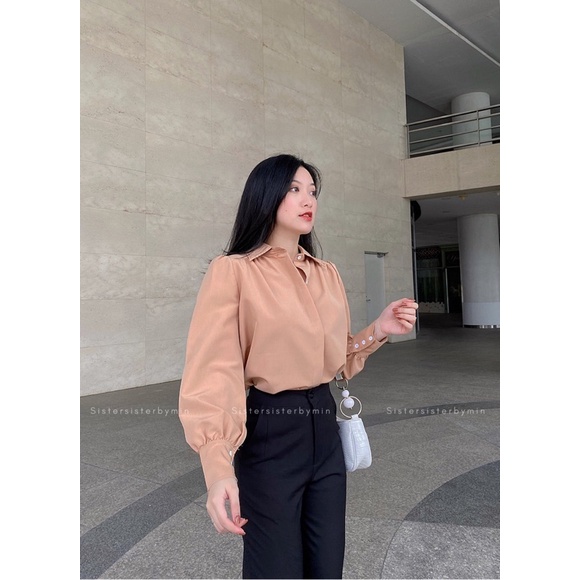 SISTERSISTER - ÁO SƠ MI CỔ ĐIỂN TAY PHỒNG NHẸ VOGUE
