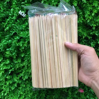 Xiên que ghim thức ăn
