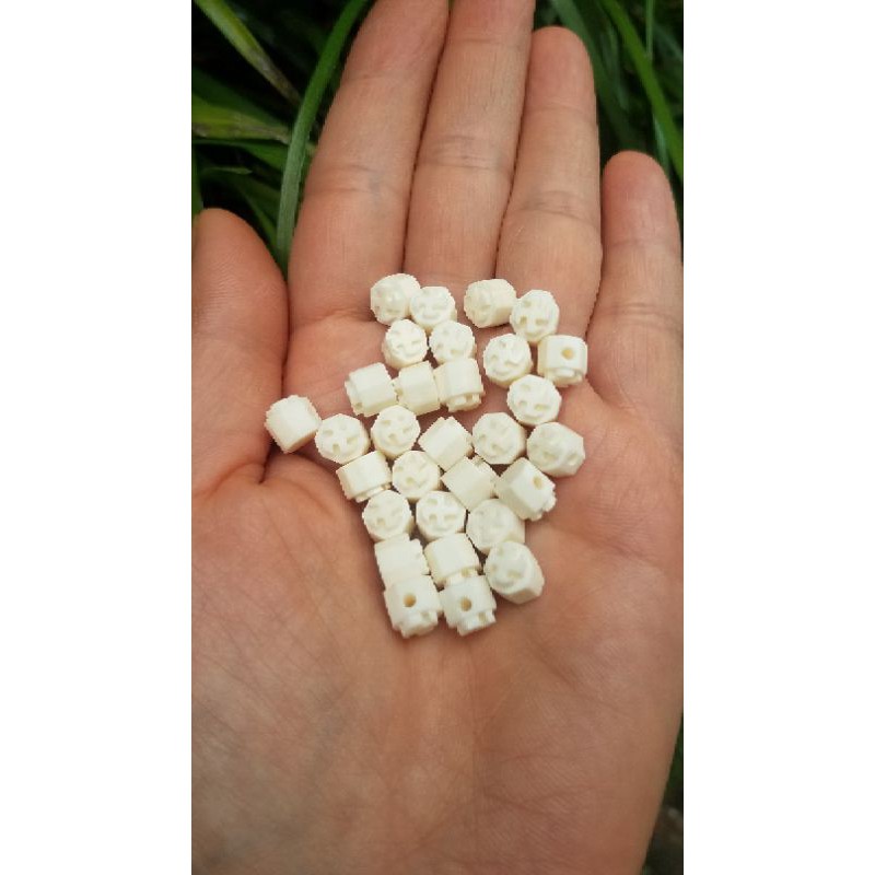 Combo 3 viên bi xương chân lồng đục chữ Vạn dành cho chim Khuyên