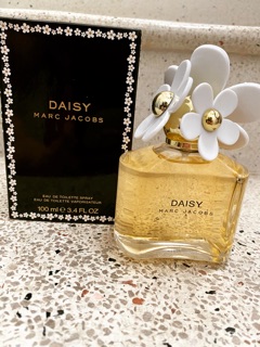 Nước hoa marcjacob daisy 100ml