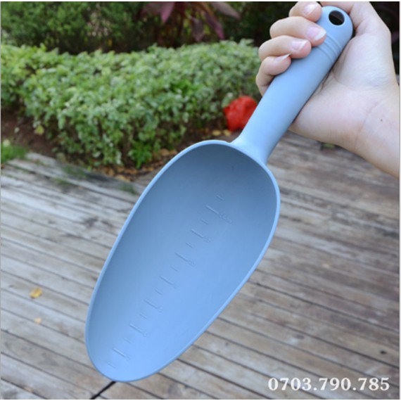 Xẻng Nhựa Xúc Đất Trồng Cây Dài 30cm