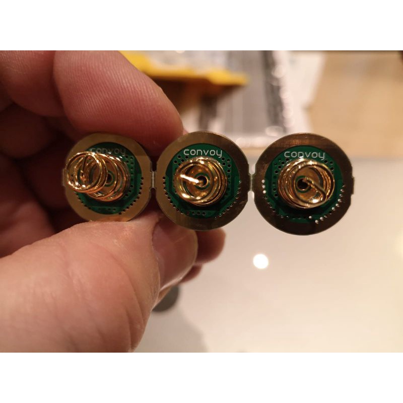 Công Tắc Đảo Chiều Đèn Pin 12 * 12mm + Lò Xo Mạ Vàng 20mm PCB