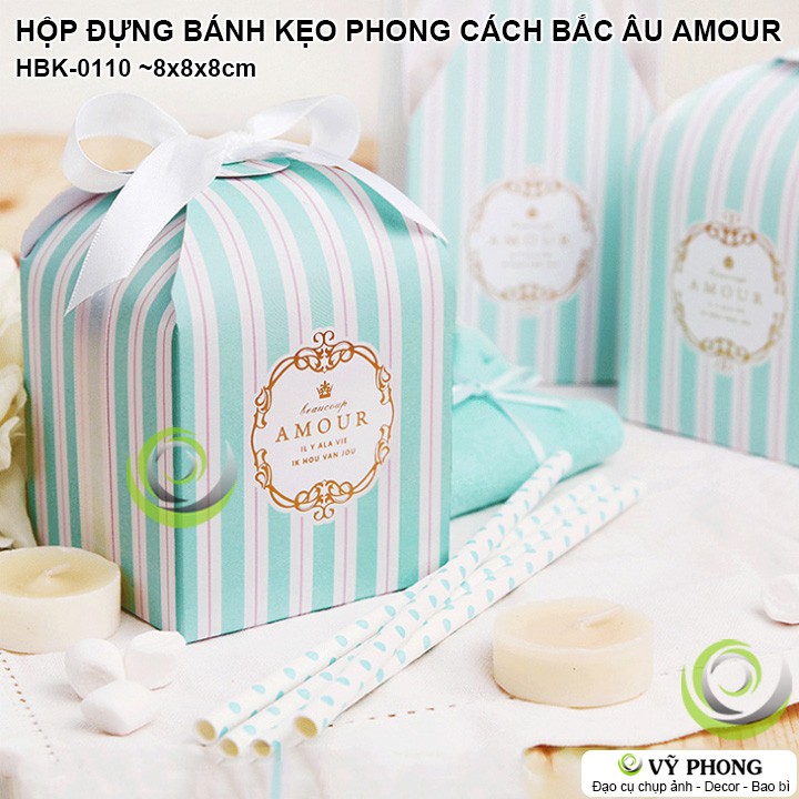 HỘP GIẤY ĐỰNG BÁNH KẸO QUÀ TẶNG CÁC DỊP LỂ ĐÁM CƯỚI PHONG CÁCH BẮC ÂU SANG TRỌNG CHỮ NHŨ VÀNG HBK-0110