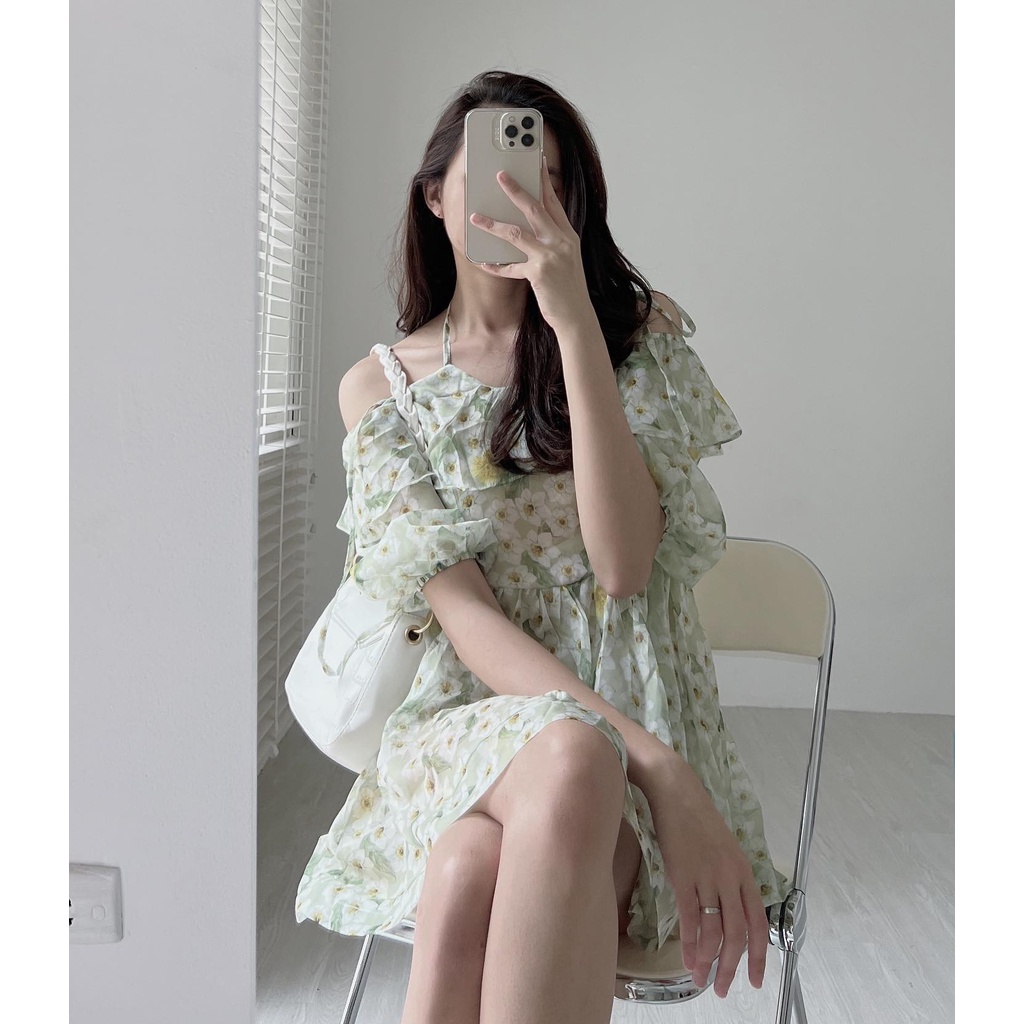 V2669 Váy chiffon trễ vai cổ yếm Audrey
