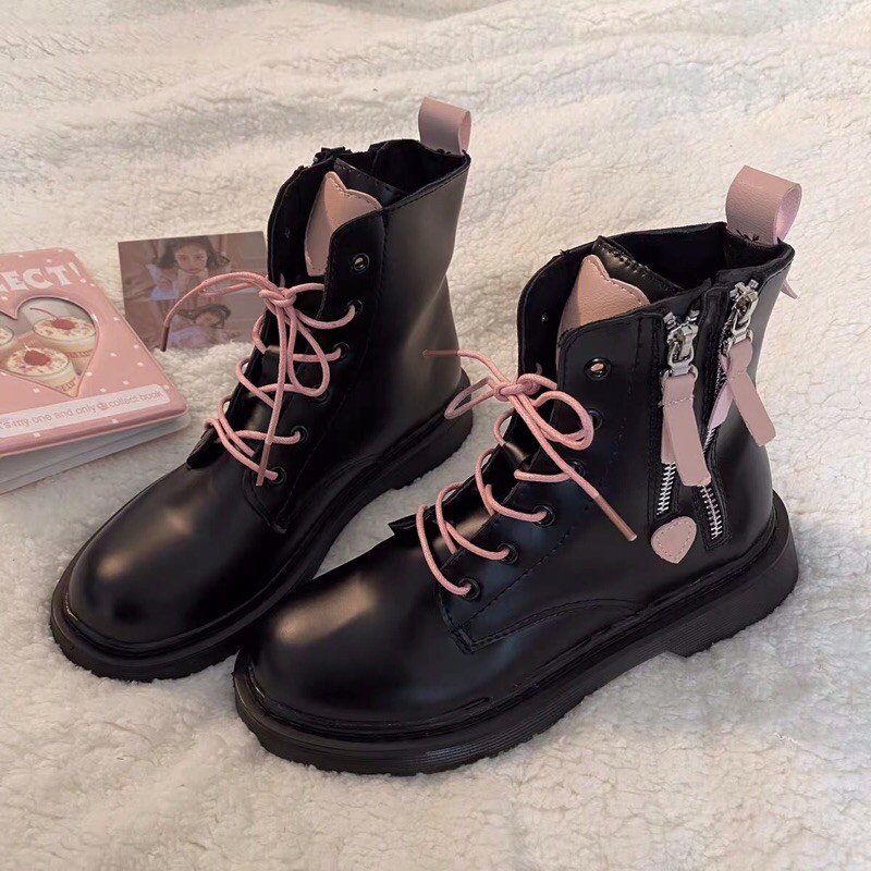 [ORDER] GIÀY BOOT CỔ CAO HÌNH TIM DÂY HỒNG