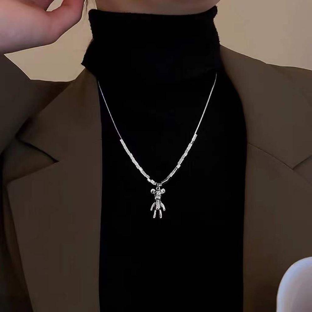 Vòng cổ Choker Mặt Hình Gấu Phong Cách Punk Hip Hop Cho Nữ