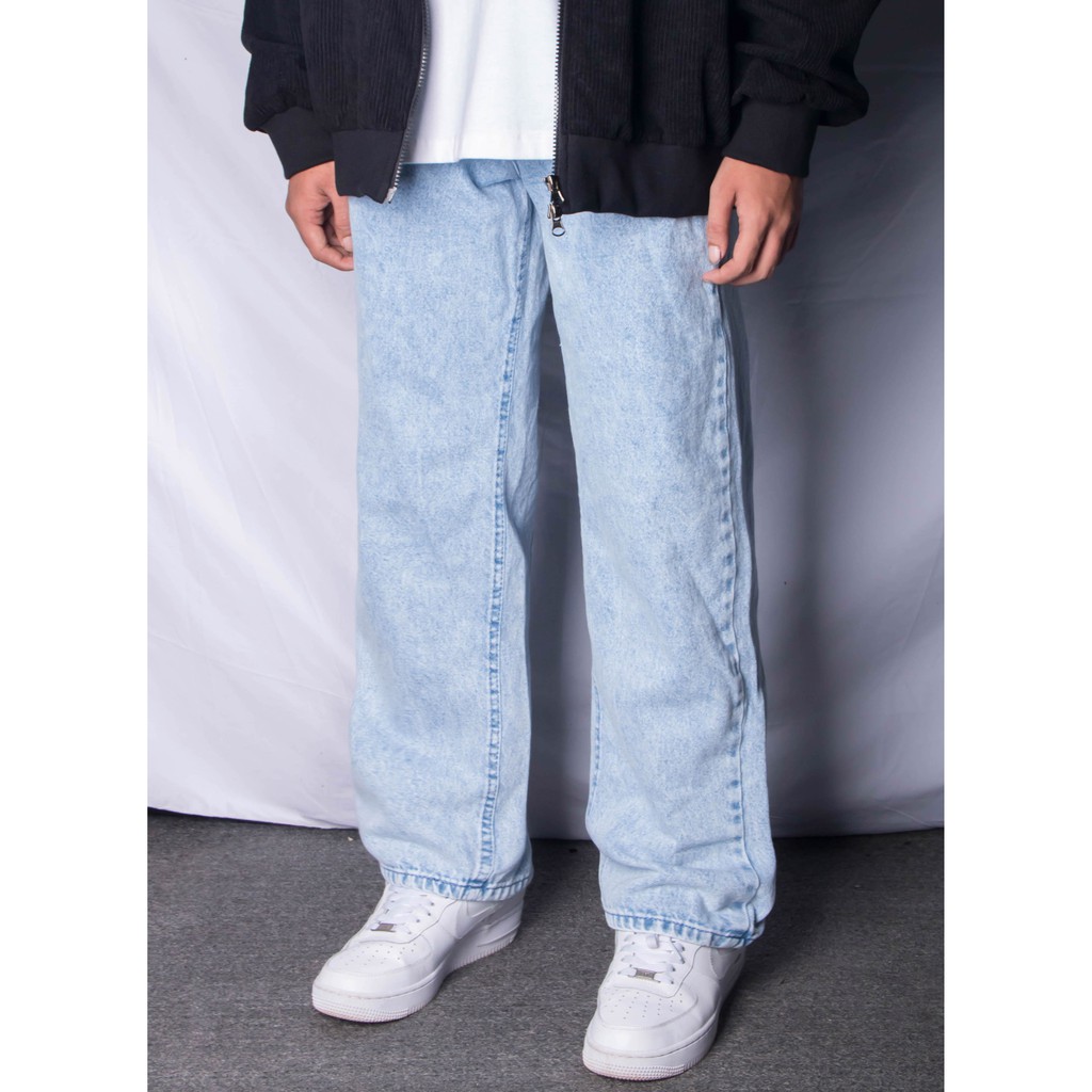 Quần FF LIGHT BLUE BAGGY JEANS | BigBuy360 - bigbuy360.vn