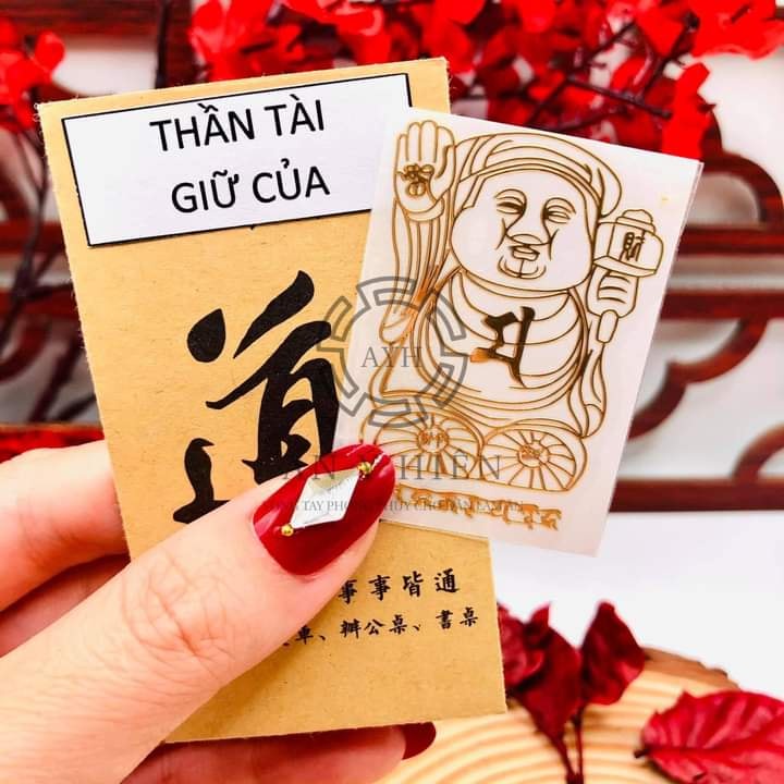 Lá dán T.H.Ầ.N T.À.I giữ của (Đã trì chú Decal linh phù dán điện thoại- GIÁ SỈ)