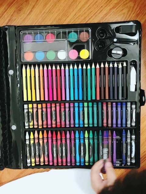 Bộ màu 150 chi tiết