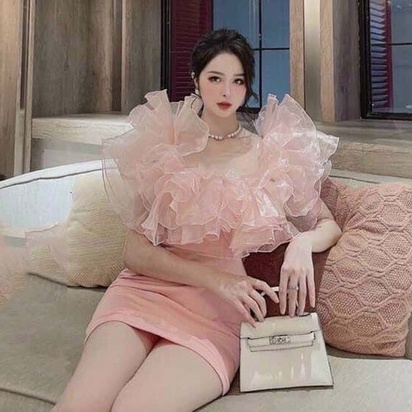 Đầm nữ ngắn ôm body dự tiệc màu váy trắng, hồng, đen đầm nữ xinh cá tính sexy dự tiệc thời trang nữ Arava | BigBuy360 - bigbuy360.vn