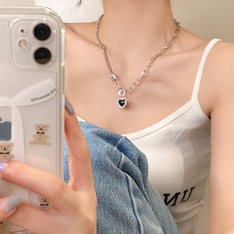 Vòng cổ Hình Trái Tim Màu Đen Ngọt Ngào