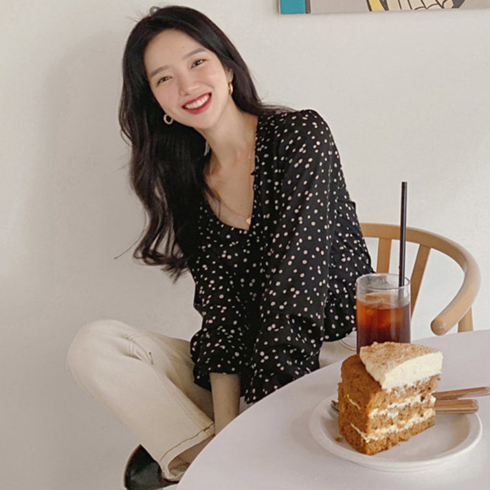 Áo Kiểu Tay Dài Hoạ Tiết Hoa Thiết Kế Cổ Chữ V Nữ Tính 30874