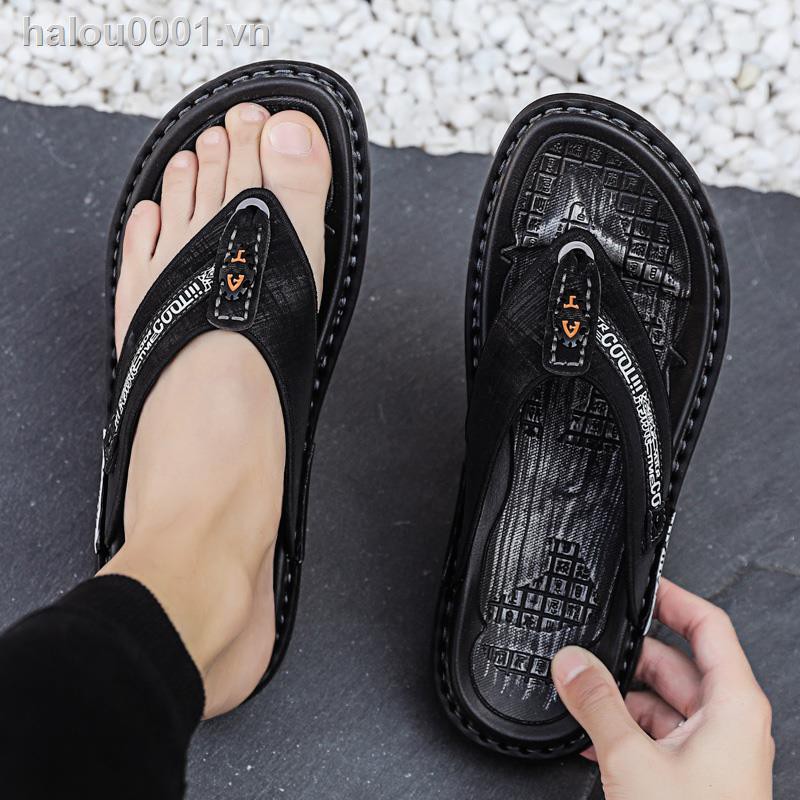 ✿Ready stock✿  Flip-flops men s summer wear with flip-flops, anti-slip, deodorant, wear-resistant slippers Vietnam beach casual net red sandals