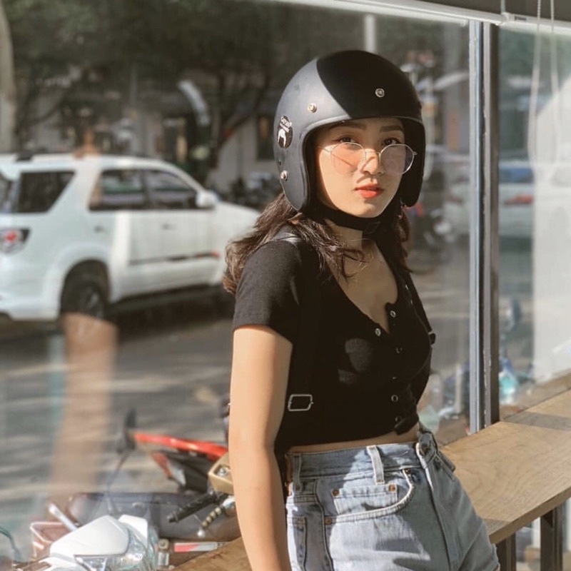Áo croptop nữ kiểu nút bấm tay ngắn