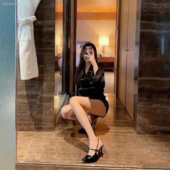 Giày Cao Gót Mũi Nhọn Màu Đen Quyến Rũ Thời Trang Cho Nữ 2022