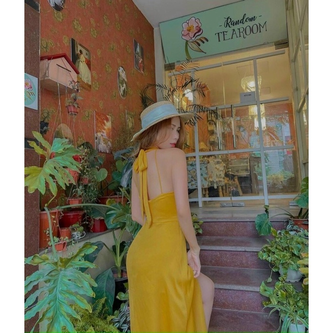 Đầm Vàng Cổ Yếm Xẻ Đùi - Kèm Hình Thật