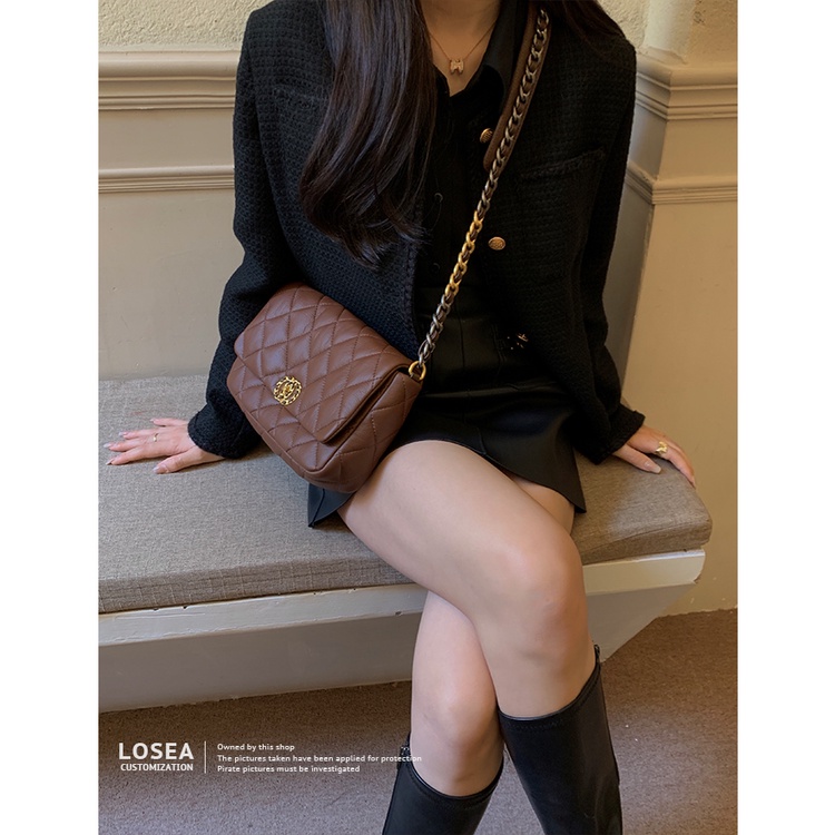 Túi xách đeo vai YUNFAN hình vuông màu trơn phối dây xích dễ phối đồ thời trang cho nữ