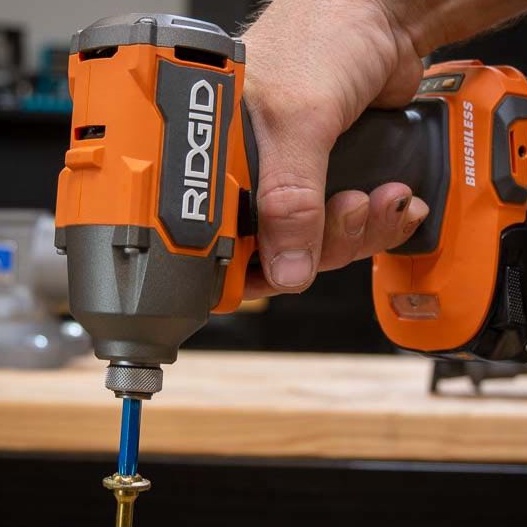 Máy vặn vít Ridgid chính hãng Mỹ, không chổi than, subcompact , thân máy mã R862311, mới 100%