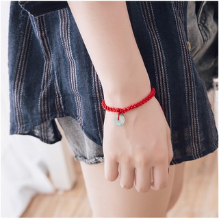 Dây đỏ may mắn