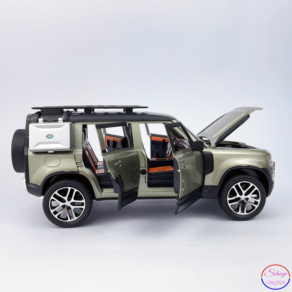 Xe mô hình sắt Land Rover Defender 2020 TẶNG KÈM BIỂN SỐ tỉ lệ 1:24 CheZhi