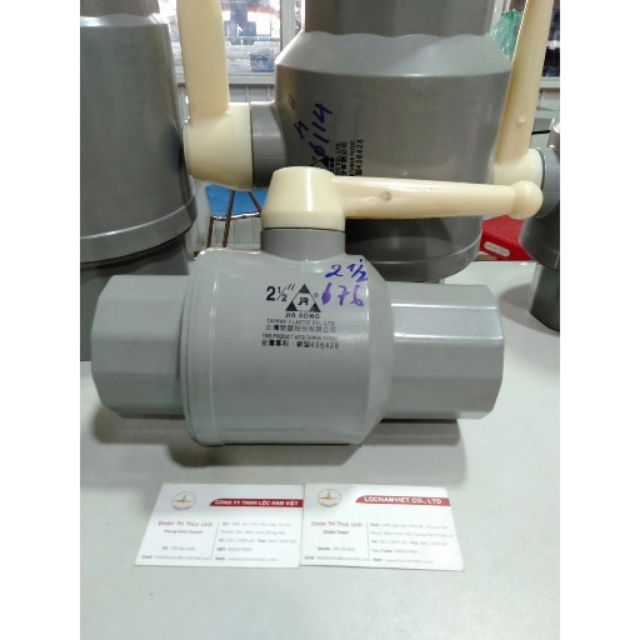 Van nhựa pvc size 76 mm