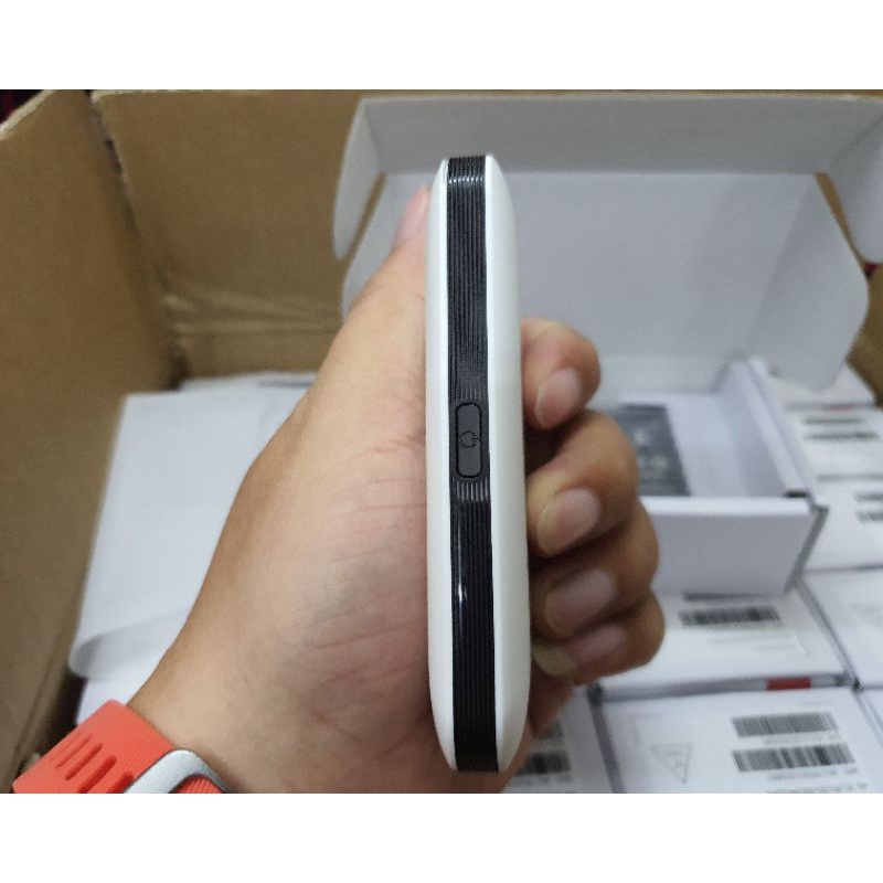 Bộ phát Wifi 4G Olax MT20 Pin 2100mAh, Tốc độ 150 Mbps, Kết nối 10 thiết bị