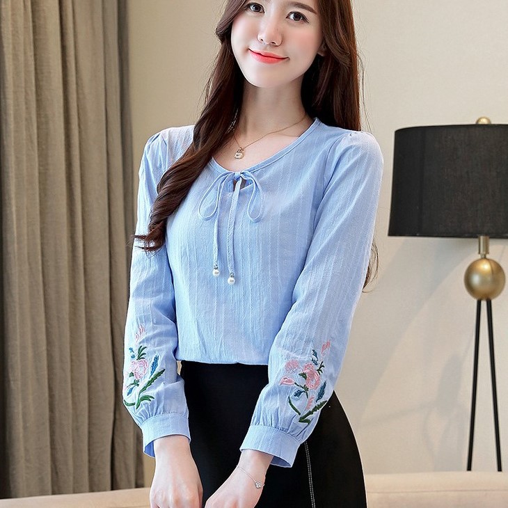 Áo sơ mi nữ❣️𝐅𝐑𝐄𝐄 𝐒𝐇𝐈𝐏❣Áo sơ mi nữ  thêu hoa cổ nơ ngọc - Áo sơ mi nữ chất thô đũi mềm, siêu xin | BigBuy360 - bigbuy360.vn