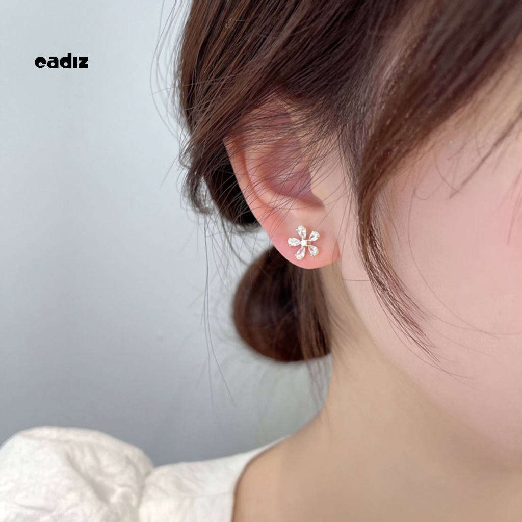 Khuyên Tai Hình Bông Hoa Đính Đá Sang Trọng Cho Nữ