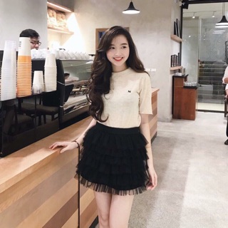 Chân váy tầng ngắn
