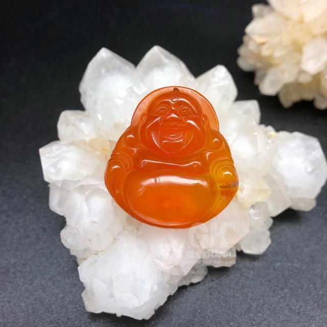 Phật di lặc mã não đỏ